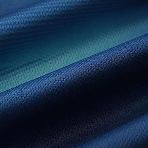 Dernière conception personnalisée sublimée respirant uniforme de football uni 2025 nouveauté OEM Services Slim Fit uniformes de football pour hommes - Product Image 4