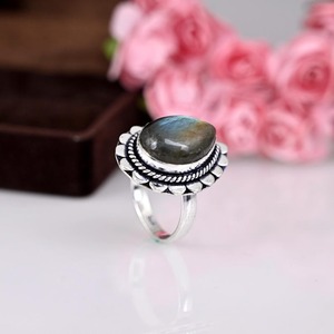 Anillo clásico hecho a mano, joyería de plata 925 sólida para mujer, Plata de Ley 925, piedra preciosa labradorita, estilo bohemio, regalo para hermana - Product Image 3