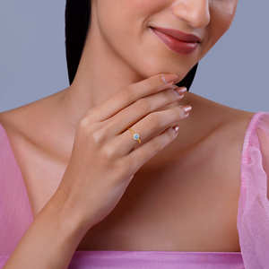 Elegante anillo de apertura de ópalo dorado para mujer, acero inoxidable a la moda con incrustaciones de corte princesa, joyería hecha a mano a la moda para mujer - Product Image 1