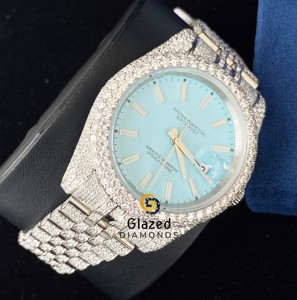 Montre en moissanite fabriquée à la main avec des diamants brillants VVs taille ronde pour hommes - Product Image 4