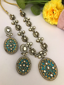 Kundan Fusion Jewelry Set Mezcla perfecta de artesanía tradicional y estilo contemporáneo para fiestas y ocasiones especiales - Product Image 6