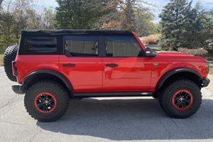Ford Bronco Badlands 2021 Usado en Buen Estado, Motor 2.7L EcoBoost V6, Tracción en las Cuatro Ruedas, Paquete Sasquatch, Algunas Modificaciones - Product Image 3