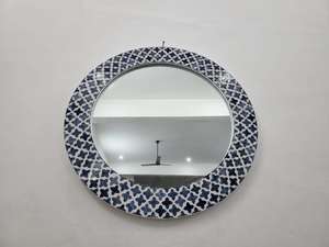 Espejo Decorativo de Pared Moderno Hecho a Mano con Resina de Madera de Alta Calidad, Incrustaciones de Nácar, para Decoración de Bodas y Pascua, Disponible a Precio de Mayoreo - Product Image 4