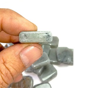 Cubo de cristal de Aventurina gris caído al por mayor, piedra preciosa de Reiki Chakra con grabado tallado, piedra de guijarro de ágata para curación - Product Image 2