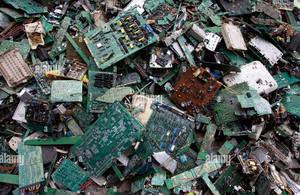 Schede PCB per unità di controllo motore (ECU) usate, stock all'ingrosso per riciclaggio - Product Image 1