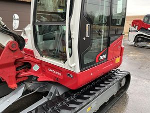 Mini-excavatrice sur chenilles Takeuchi TB260 d'occasion en bon état, excavatrice compacte pour la construction, l'agriculture et l'aménagement paysager - Product Image 4