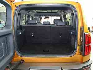 2024 Equation 5 SUV Eléctrico Híbrido Enchufable Todoterreno con Volante a la Izquierda, Asientos de Cuero, Cámara Trasera, Listo para Conducir - Product Image 6