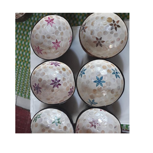 Bols en noix de coco écologiques fabriqués à la main au Vietnam - Product Image 1