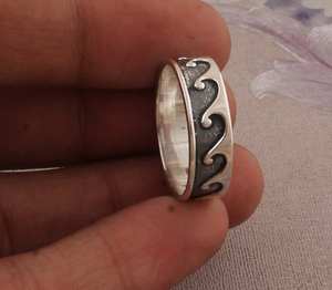 Alliance en argent sterling, design artisanal unique, large bande d'argent classique, minimaliste, pierre druzy, unisexe - Product Image 1