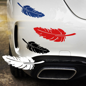 Autocollant de protection contre les rayures de voiture, design plume, autocollant créatif pour pare-chocs, décoration extérieure de voiture - Product Image 1