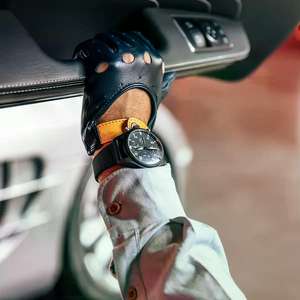 Gants de conduite en cuir de vache personnalisés à logo, très vendus, hautement performants, décontractés et élégants, avec une fonction de sécurité - Product Image 4