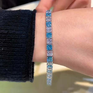 Bracelet en argent Hallmark bleu et blanc avec diamants américains, accessoire de bijouterie élégant et luxueux - Product Image 2