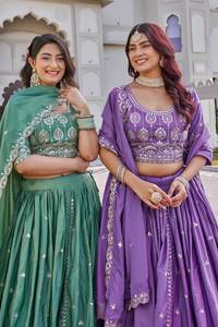 Ensemble Lehenga Choli en crêpe de soie de créateur avec broderie de sequins épais de 7 mm et dupatta pour les occasions de mariage et de fête - Product Image 5