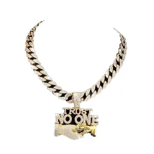 Collar con Colgante 'Trust No One', Estilo Hip Hop, Chapado en Rodio, Aleación de Zinc, Diamantes de Imitación Redondos, Cadena Miami Link, Joyería Unisex Brillante - Product Image 4