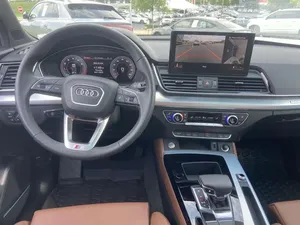 Usado 2024 Audi Q5 45 S línea Premium Plus - Product Image 3