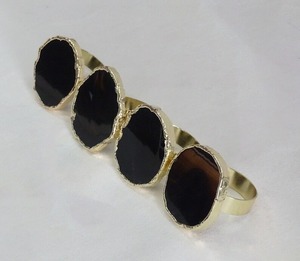 Meilleures ventes Anneaux de serviette en acrylique Mariage Stockés Durables Écologiques Options de couleurs personnalisées Artisanat Fleur Design romantique - Product Image 3