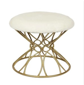 Taburete Terciopelo Tapizado con Base Chapado en Oro Reposapiés otomano con pata de metal - Product Image 1