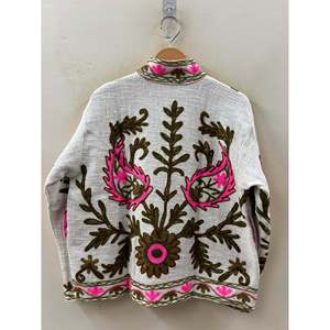 Veste en coton Suzani ivoire brodée à la main Zafira, style universitaire, logo personnalisé, couleur olive fuchsia, taille XL, pour les manteaux printemps-hiver - Product Image 4