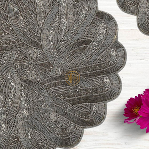 Placa de cargador con cuentas de centro gris, alfombrilla de mesa redonda hecha a mano para boda, evento, comedor, decoración, Exportación de fábrica, proveedor a granel personalizado - Product Image 3