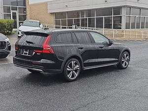 Volvo V60 Cross Country B5 Plus 2025 Usado en Excelentes Condiciones - Product Image 5