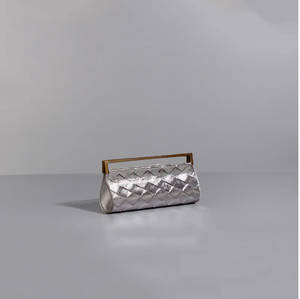 Compre bolsos de mano de bloque de metal plateado para mujer, bolsos de metal para mujer, bolsos de mano para mujer, minibolsos para mujer a precio de fábrica al por mayor - Product Image 3