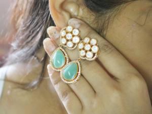 Pendientes colgantes de latón chapados en oro de 18K, flor de cuarzo Aqua, joyería de moda para mujer - Product Image 4