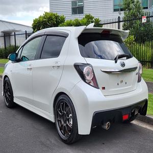 2018 para Toyota Vitz GR Hatch Asientos de tela de dirección derecha usados de bajo consumo - Product Image 2