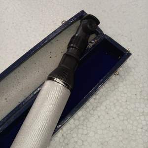 Nuevo retinoscopio de rayas de fabricación SS para oftalmología y optometría Soporte OEM personalizado - Product Image 4