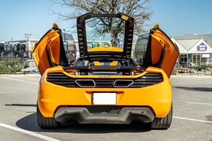 Oferta con Descuento: McLaren MP4-12C 2012 con Poco Kilometraje - Product Image 3