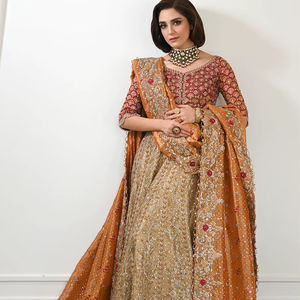 ชุดเจ้าสาวผ้าชีฟองแบบทางการของปากีสถานชุดกระโปรงยาวถึงพื้นพร้อมพู่ประดับด้วยลูกปัดและกระดุมตกแต่งโลโก้ด้านหน้าแบบซักได้ - Product Image 1