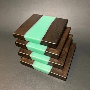 Dessous de verre en résine en bois religieux faits à la main décor de table élégant pour hôtels restaurants cafés usage domestique - Product Image 1