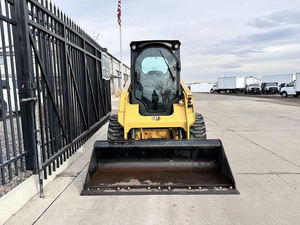 Chargeuse compacte sur roues CAT 236D3 durable, capacité de charge nominale de 200 tonnes, moteur Caterpillar, roulement Moog, pompe à moteur, contrôle facile - Product Image 5