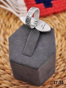 Anillo de Boda Ajustable de Plata de Ley con Engaste de Bisel Ovalado de Piedra Natural Hecha a Mano del Suroeste, Moderno para Mujer/Unisex - Product Image 2