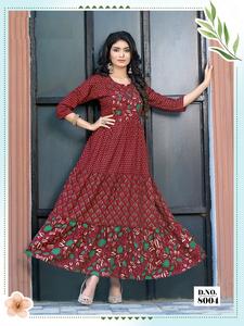 ชุดกาวน์ผ้าเรยอนบริสุทธิ์พิมพ์ลายหลากสีสำหรับงานแต่งงานและงานปาร์ตี้ - Product Image 6