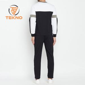 Nuevo personalizado de buena calidad estilo único impreso hombres chándal Último precio cómodo tela hombres chándal conjunto - Product Image 4