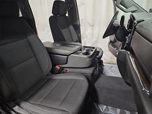 GMC Sierraa 2500 HD SLE Crew Cab 2024, transmission intégrale, conduite à gauche, sièges en cuir de luxe, caméra arrière, moteur intelligent, galerie de toit en alliage d'aluminium - Product Image 5