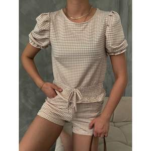 Conjunto de Shorts Mini para Mujer Topshow al por Mayor con Estampado de Piedras - Product Image 4