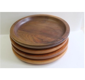 Assiette de service ronde en bois poli, design moderne et écologique, de luxe, très vendue pour la maison, les hôtels, les restaurants, les fêtes et les cafés - Product Image 1