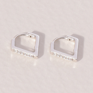 Boucles d'oreilles audacieuses en forme de dôme sculpté en argent sterling 925, design poli épais, paire de bijoux hypoallergéniques légers - Product Image 1