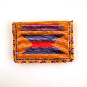 กระเป๋าสตางค์ผู้ชายปักลูกปัดหลากสี ดีไซน์แฟชั่น ลุคพรีเมียม งานแฮนด์เมด ลายปักลูกปัด กระเป๋าสตางค์ผู้ชายลายศิลปะสุดเท่ - Product Image 3