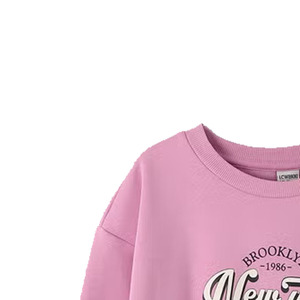 Chemises de survêtement de qualité supérieure fabriquées au Pakistan pour hommes et femmes Conception et logo personnalisés pour toutes les couleurs disponibles - Product Image 4