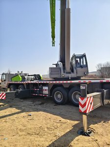 Zoomlion เครนรถบรรทุก ZTV800V ประสิทธิภาพที่ดีเยี่ยมคุ้มค่ากับส่วนประกอบหลักกระปุกเกียร์ปั๊มเครื่องยนต์ - Product Image 2