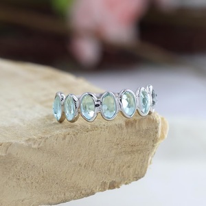 Bague de Demi-Éternité en Topaze Bleue Naturelle en Argent Sterling 925 Bijoux Minimalistes Bague de Promesse Empilable en Pierre Bleue pour Femme - Product Image 2