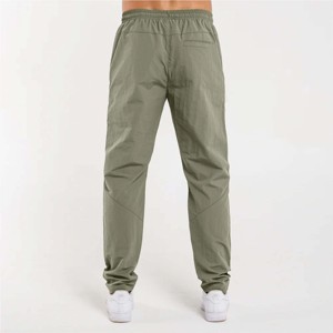 Pantalon cargo léger durable pour hommes avec design ample et poignets élastiques pour un style de vie actif - Product Image 3