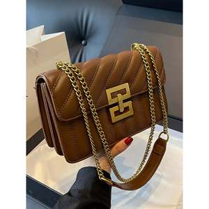 Borsa a Spalla Estiva in Pelle Trapuntata con Catena, Patta a Motivo Geometrico, Tracolla Singola, Decorazione a Diamante, Cerniera, Impermeabile in PU - Product Image 6