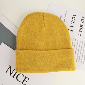 Gorro de invierno tejido, cálido, suave y acogedor, forrado de lana, ajustable, elegante, para uso diario en climas fríos. - Product Image 2