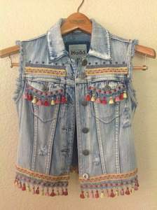 เสื้อกั๊กผ้ายีนส์ปักอย่างมีสไตล์เสื้อครอปตัวหนาพิมพ์ลายไกด์นำเทรนด์เหนือกาลเวลาสไตล์วินเทจ - Product Image 5