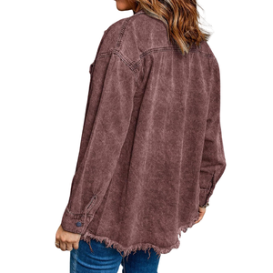 Chemise en jean décontractée pour femmes, élégante et durable, idéale pour un usage quotidien, disponible en denim respirant classique pour femmes - Product Image 2