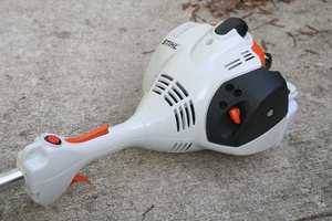 Débroussailleuse thermique professionnelle STIHL FS 55 / FS 56 RC-E, multi-contrôles, avec poignée en boucle - Product Image 4