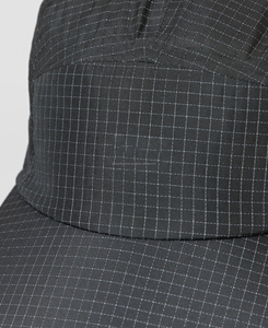 Casquette de baseball 6 panneaux à rivets, réfléchissante, légère, respirante et imperméable pour hommes, ajustable, à fermeture snapback, faible MOQ, vente en gros 2026 - Product Image 4